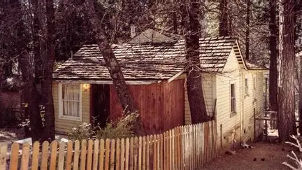 Los Extraños Historia Real